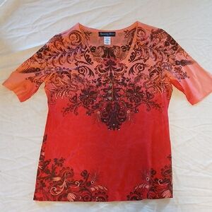 GUC Appropriate Behavior Red and Black Ornate Short Sleeve Top size M (8-10)